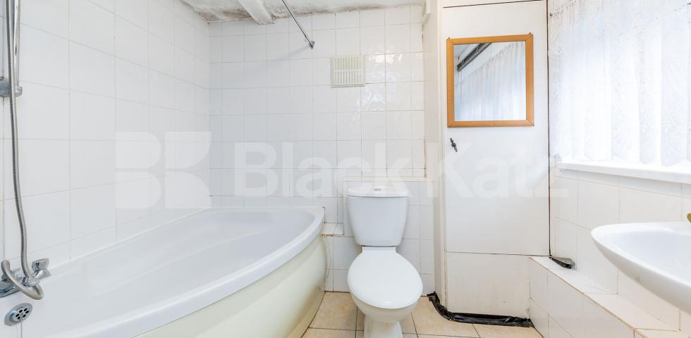 			2 Bedroom, 1 bath, 1 reception Flat			 Bramshill Gardens, Kentish Town